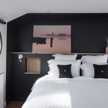 © Bed and Bicycle - <em>La Peniche</em>