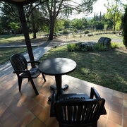 © Terrasse pavillon hotelier - <em>Domaine Cros d'Auzon</em>