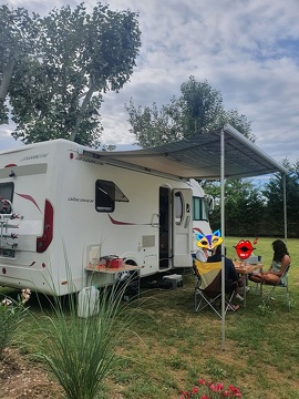 Lou Visetto - Accueil de camping-car