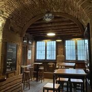 © Salle voûtée - <em>Le 9 bar pub resto</em>