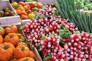 Marché hebdomadaire d'Eyzin-Pinet