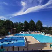 © piscine - <em>camping iserand</em>