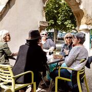 © CAFE ENTRE AMIS - <em>LE CAFE DE L'ARCHE DE CONDRIEU</em>