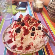 © la Simone's pavlova - <em>les simones</em>