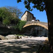 Pont médiéval Saint-Martin