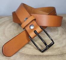 Atelier ceinture en cuir chez Les Façonnarts
