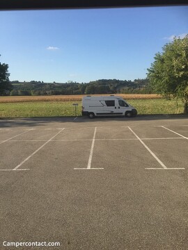 Aire de stationnement Septème / Salle polyvalente