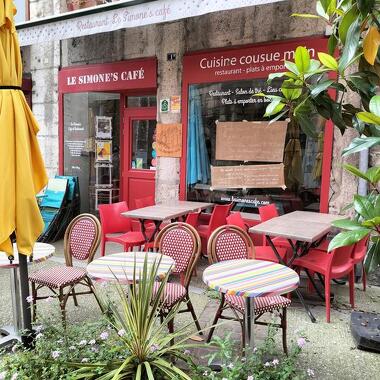 © simone's café été 24 - <em>les simones</em>