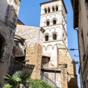 © Cloître Saint-André-le-Bas - <em>InstapadesStudio</em>