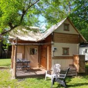 © ATYPIQUE CEVENNES - <em>camping castanhada</em>