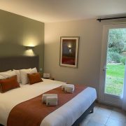 © Chambre"Elegance" - <em>La Bastide de Grignan</em>