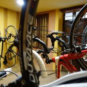 © Local à vélo - <em>Copyright: (C) 2016 MOYSAN    HOTEL LES ARCADES</em>