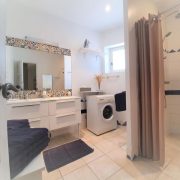 © Cottage Les Alpilles sdb - <em>Côté Provence</em>