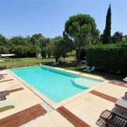 © Côté provence Terrasse piscine - <em>Côté Provence</em>