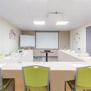 © Salle de séminaire - <em>Appart city</em>