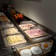 © Petit dejeuner - <em>S.GUBIAN</em>