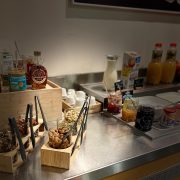 © Petit dejeuner - <em>S.GUBIAN</em>