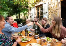 Le Grand Banquet de Jassoux : Dîner en plein air