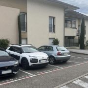 © stationnement privé et gratuit - <em>Caroline COUTURIER</em>
