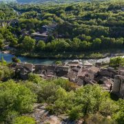 © A vélo sur la Via Ardèche de Aubenas à Gagnières_Aubenas - <em>©ARG-ADT07</em>