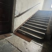 © Entrée immeuble - <em>Mon Séjour à Vienne</em>