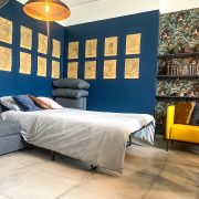 © canapé lit dans le Salon - <em>Mon Séjour à Vienne</em>