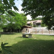 © Village de gîtes Le Serre de Pierre - <em>MAIRIE LARNAS</em>