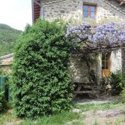 © Terrasse sud du gite - <em>Félicie Avenas</em>