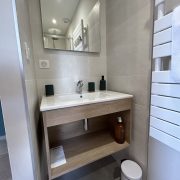 © Clos des Mouliniers -SDB2 - <em>Clos des Mouliniers - Gite Quintessence</em>