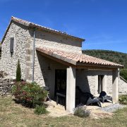 © Gite Les Châtaigniers - Terrasse couverte - <em>Mas de Veyras - Les Châtaigniers</em>
