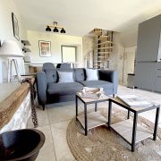 © Gite Les Châtaigniers - Pièce de vie - <em>Mas de Veyras - Les Châtaigniers</em>