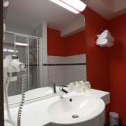 © SDB 1 - <em>Hôtel ACE</em>