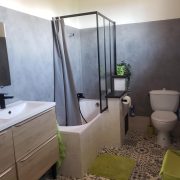 © Salle de bains et WC à partager - <em>Françoise RAFFALLI</em>