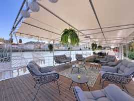 Sur l'eau : Péniche Mya'More