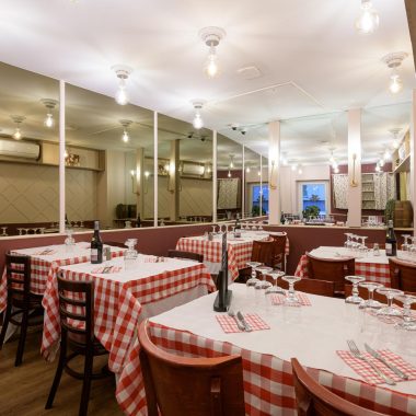 © Bouchon lyonnais veritable - <em>Norbert Lacroix Photographe</em>