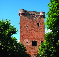 Tour des Valois