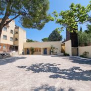 © PARKING - <em>YMCA GPdA</em>