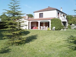 Appartement rez de chaussée, proche voie verte et village