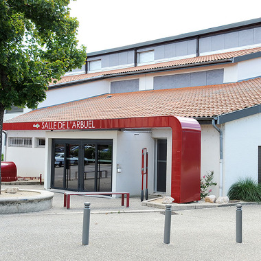 © salle de l'Arbuel - <em>mairie de Condrieu</em>