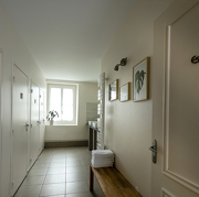 © Espace salle de bain du gîte - <em>DR Domaine de Grand Maison</em>