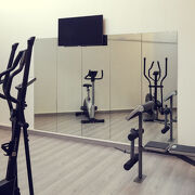 © Hôtel Mercure Orange Salle Fitness - <em>Hôtel Mercure Orange</em>