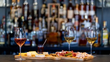 Dureza, Bar à vins