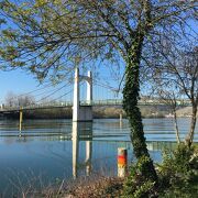 © Circuit de randonnée entre le fleuve du Rhône et les vignobles - <em>DR OT Vienne</em>