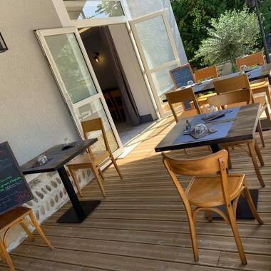 © Terrasse - <em>Au pré de Meyssiez facebook</em>