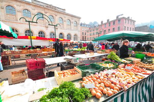 Grand marché du samedi à Vienne