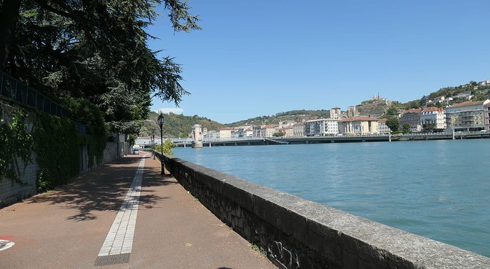 Le long du Rhône