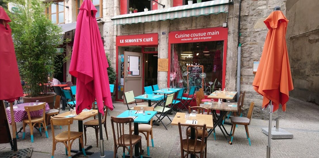 Le Simone's Café