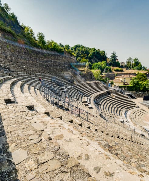 Gradins dans le théâtre antique