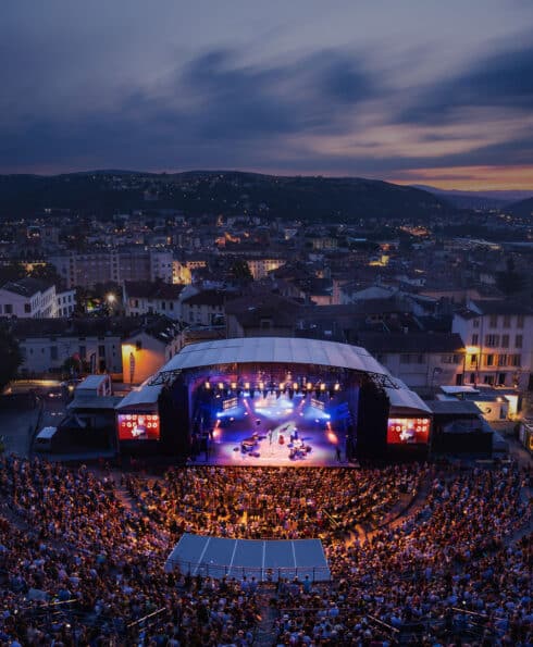 Théâtre antique de nuit pendant Jazz à Vienne